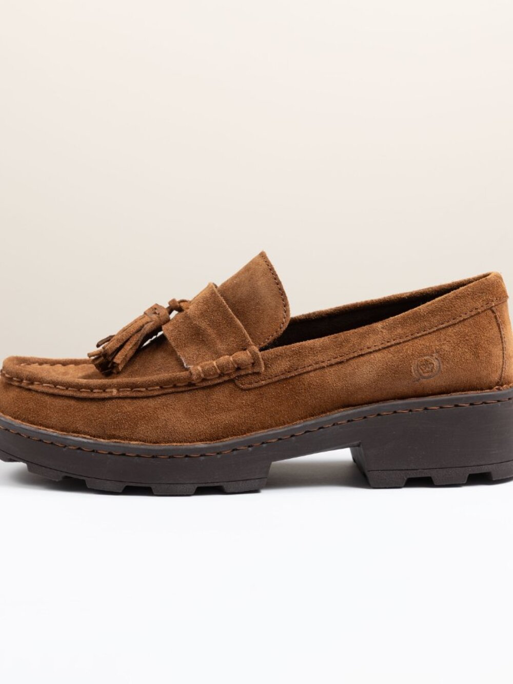 Born Capri Suede Tassel Loafers 9M Rust Brown Chunky Lug Sole Slip On BR0050180 - Picture 3 of 8